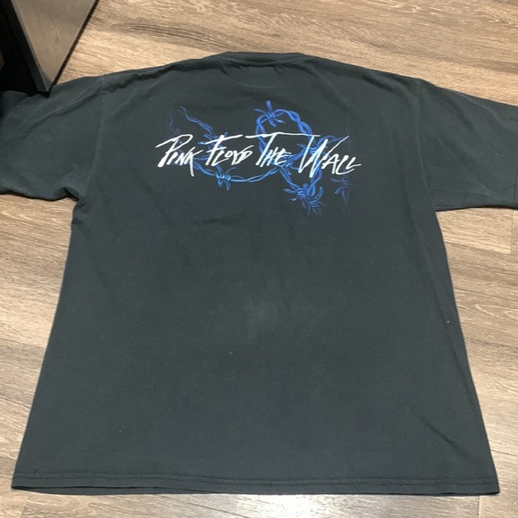 Vintage Pink Floyd “The Wall” t-shirt - Picture 7 of 9